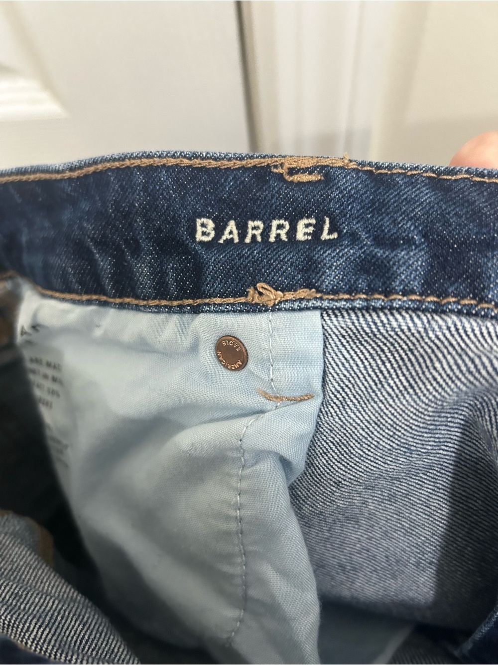 American Eagle Outfitters Stretch Barrel Baggy Medium Blue Wash Women’s Size 14 - Picture 10 of 10
